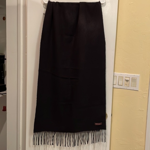 Amicale 100% Cashmere Scarf-Black - Picture 3 of 5